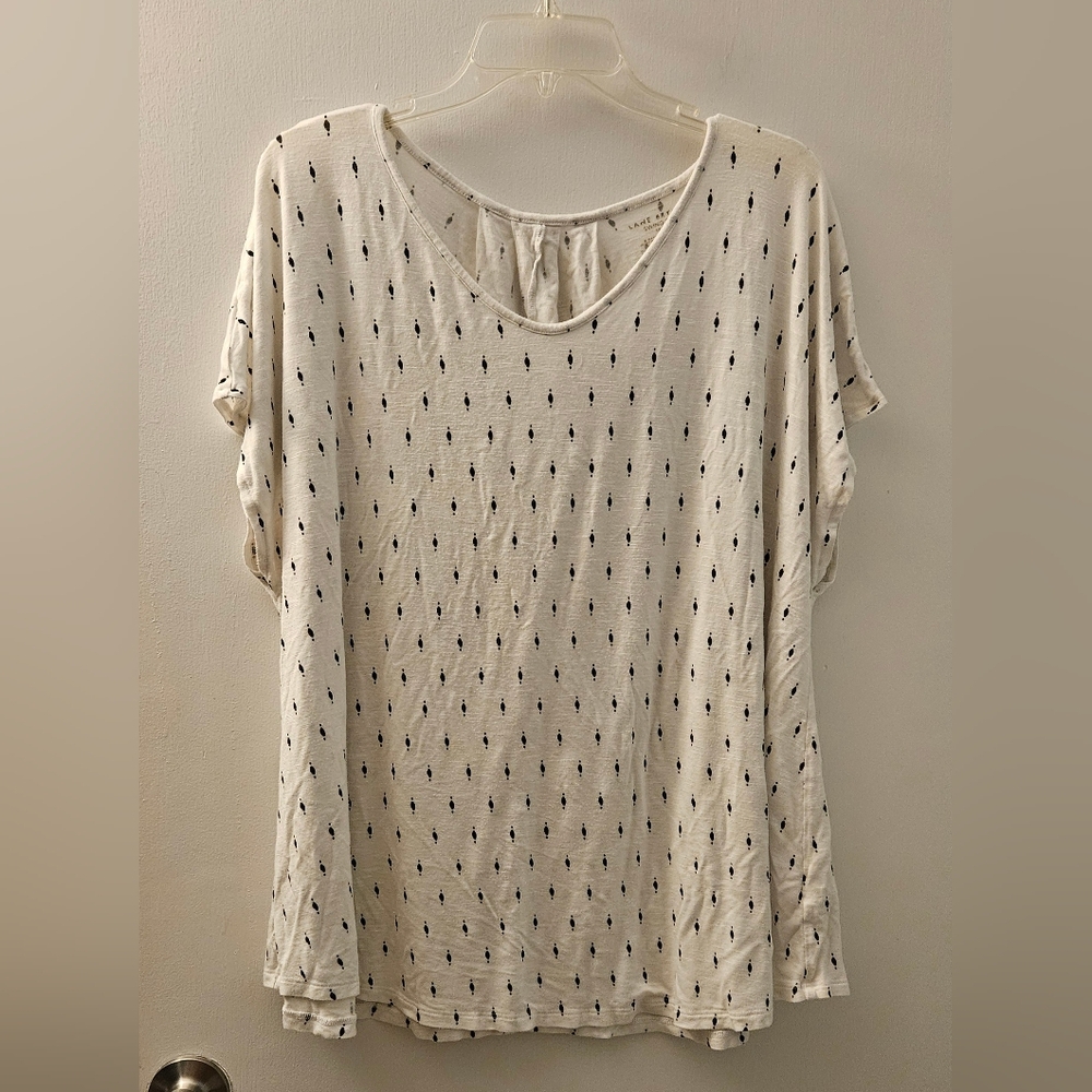 Lane Bryant White Patterned Swing Tee
